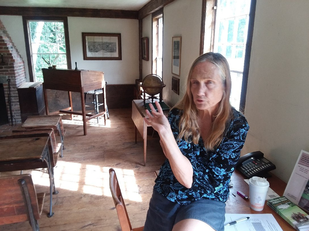 Eureka Schoolhouse and Baltimore Covered Bridge-Springfield必去景点