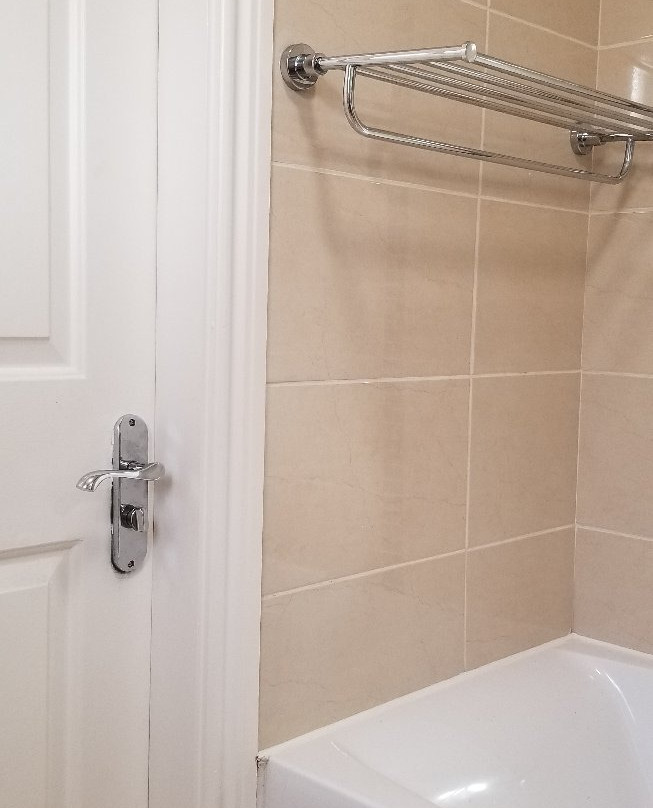 The Wild Atlantic Lodge主图