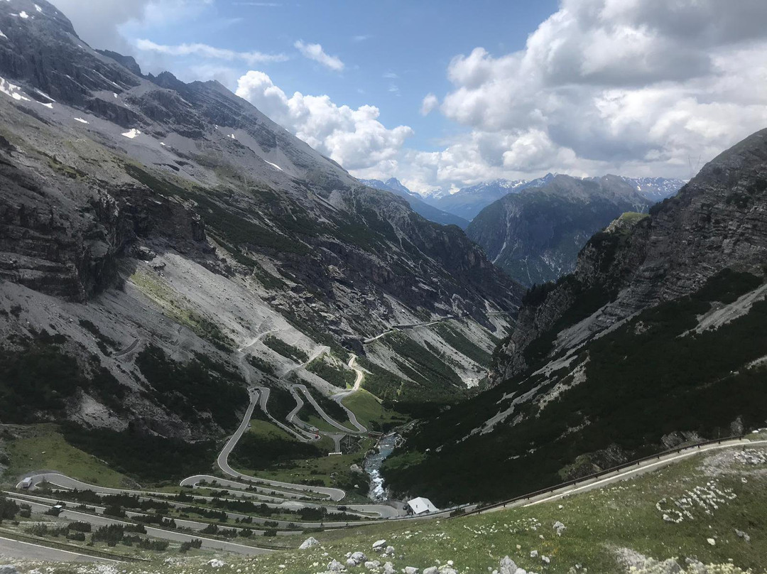 Umbrail Pass-Santa Maria Val Müstair必去景点