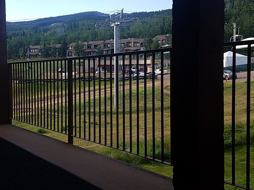 Mountain Chalet Snowmass主图