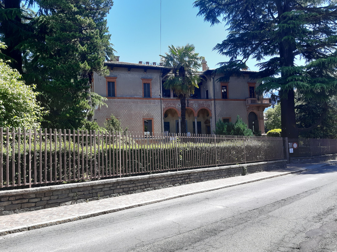 Villa Quadrio - Biblioteca Civica Pio Rajna景点图片