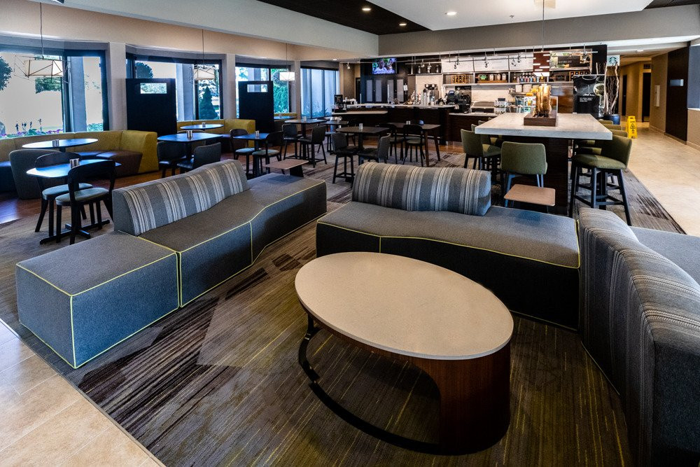 Courtyard by Marriott Detroit Dearborn主图