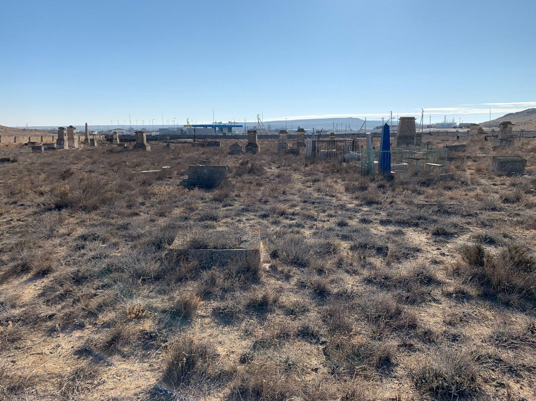 Old Russian Cemetery-Fort Shevchenko必去景点