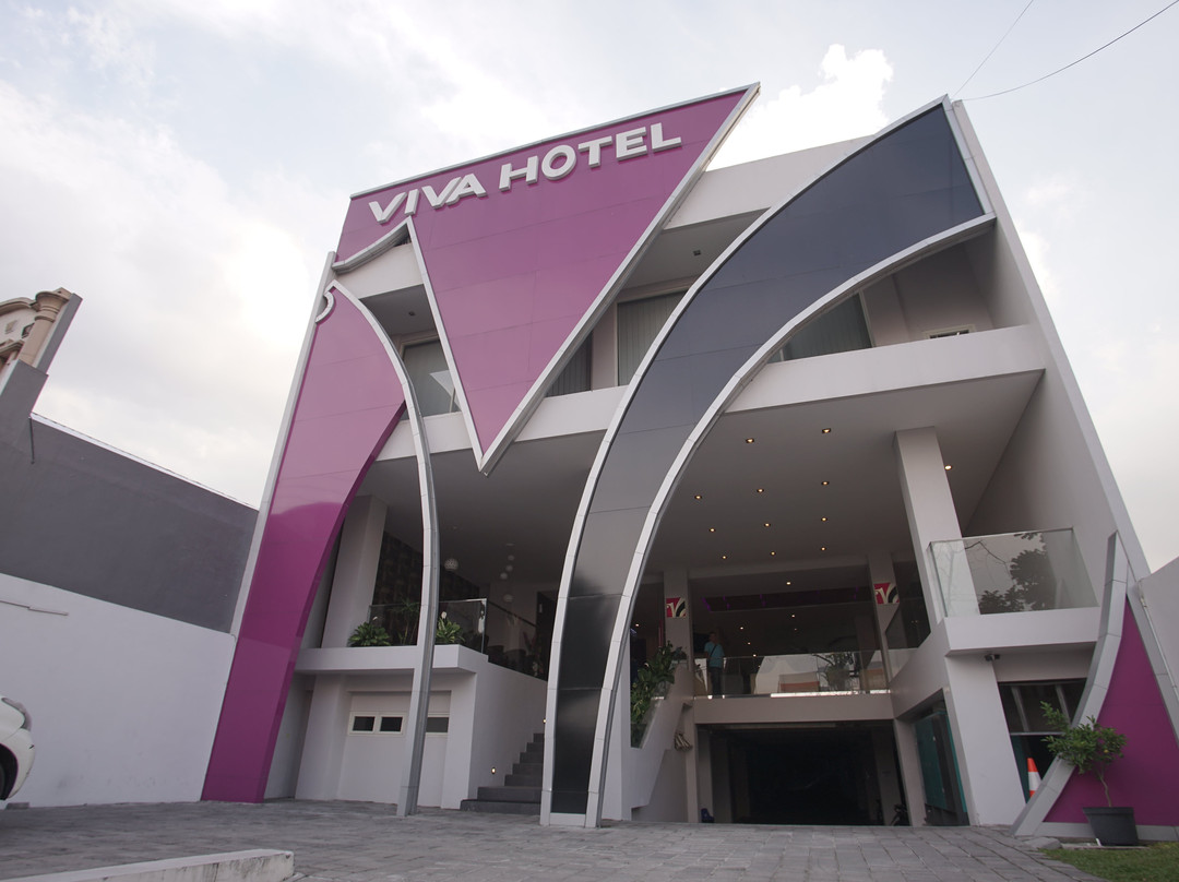 Viva Hotel Kediri by Azana主图