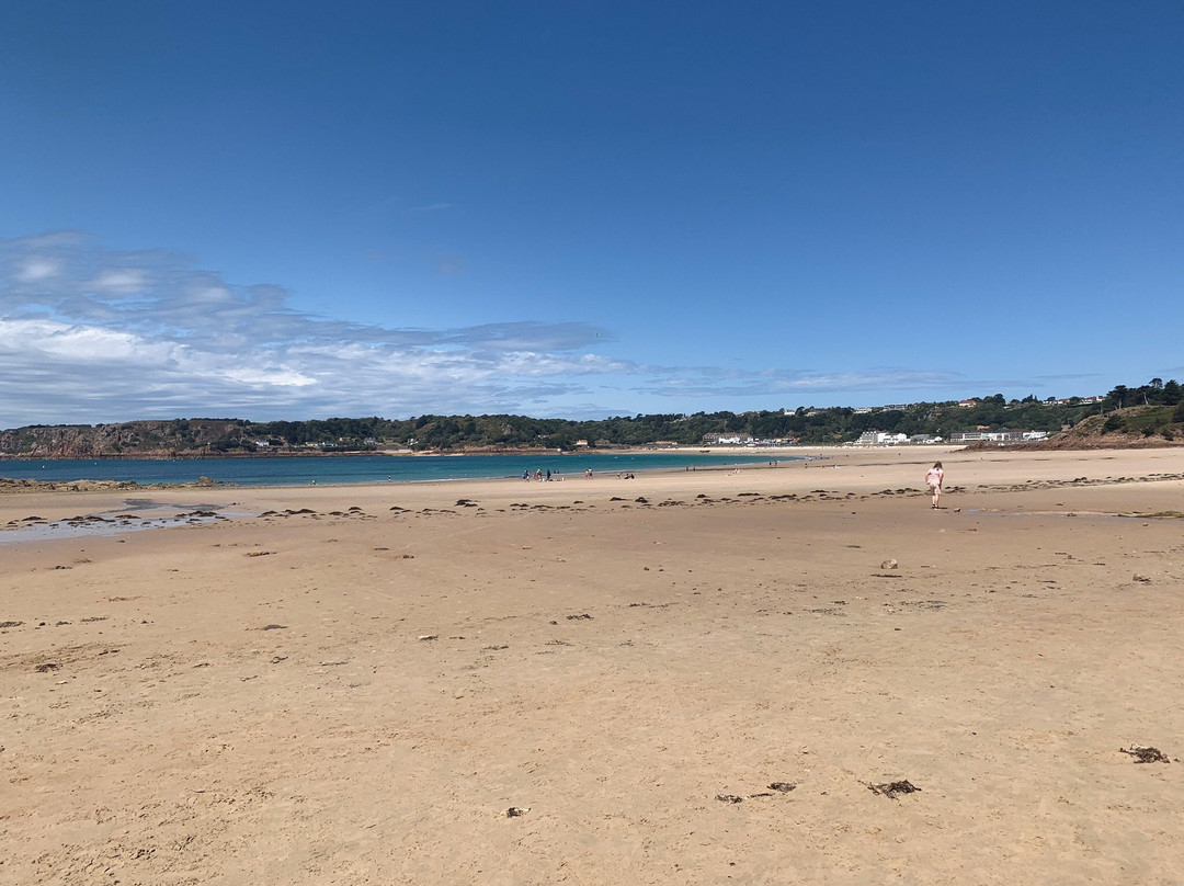 Ouaisne Bay-泽西岛必去景点