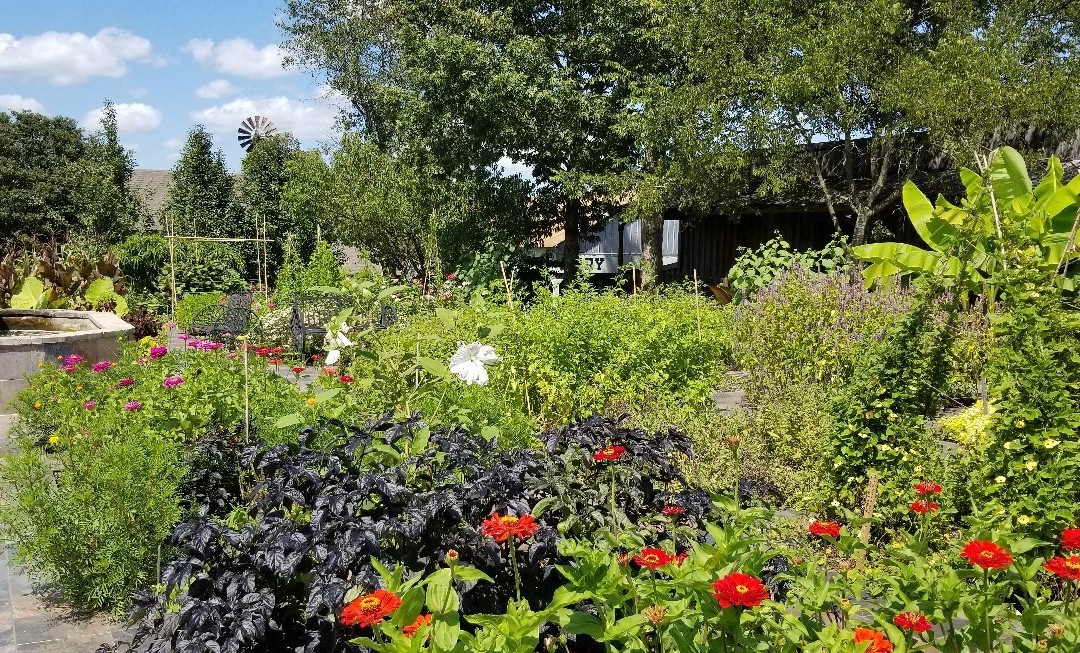 Bakersville Pioneer Village-Mansfield必去景点