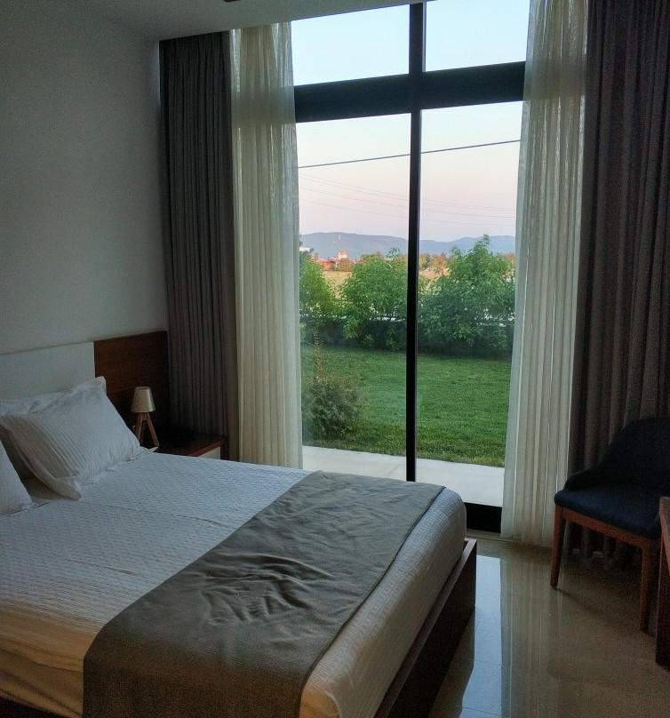 Carissa Hotel主图