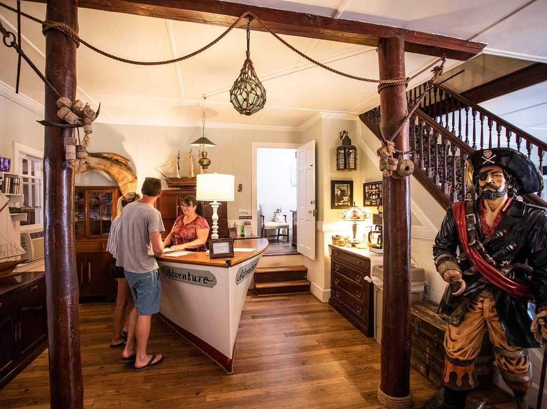 Blackbeard's Lodge主图