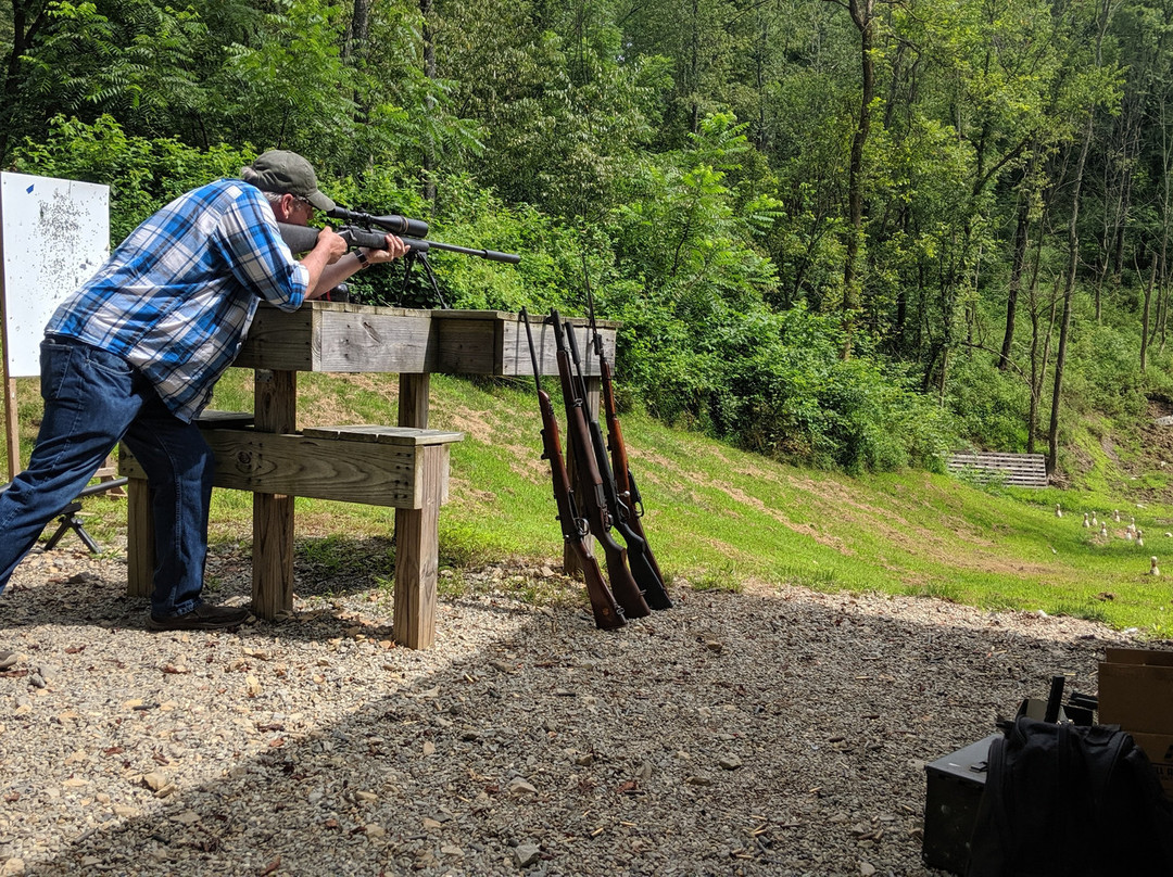 Washington County Machine Guns-West Alexander必去景点