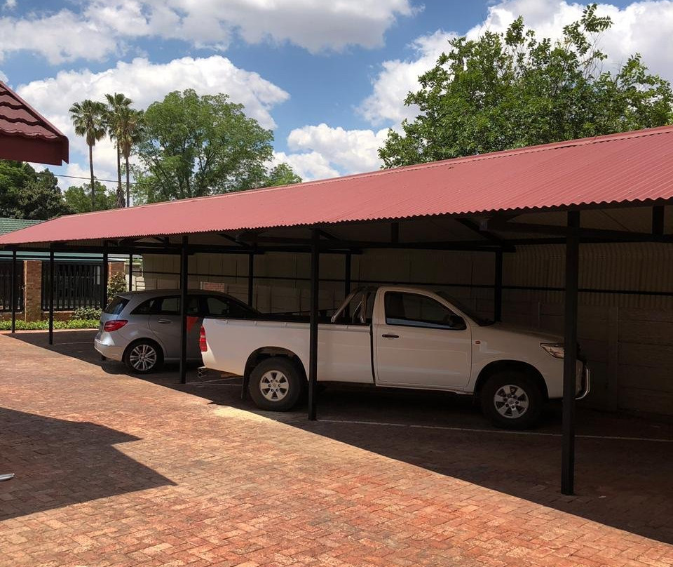 Alma Mater Guesthouse主图