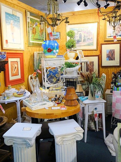 Daphne Antique Galleria景点图片