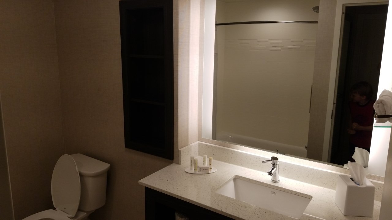 Residence Inn St. Louis West County-浴室