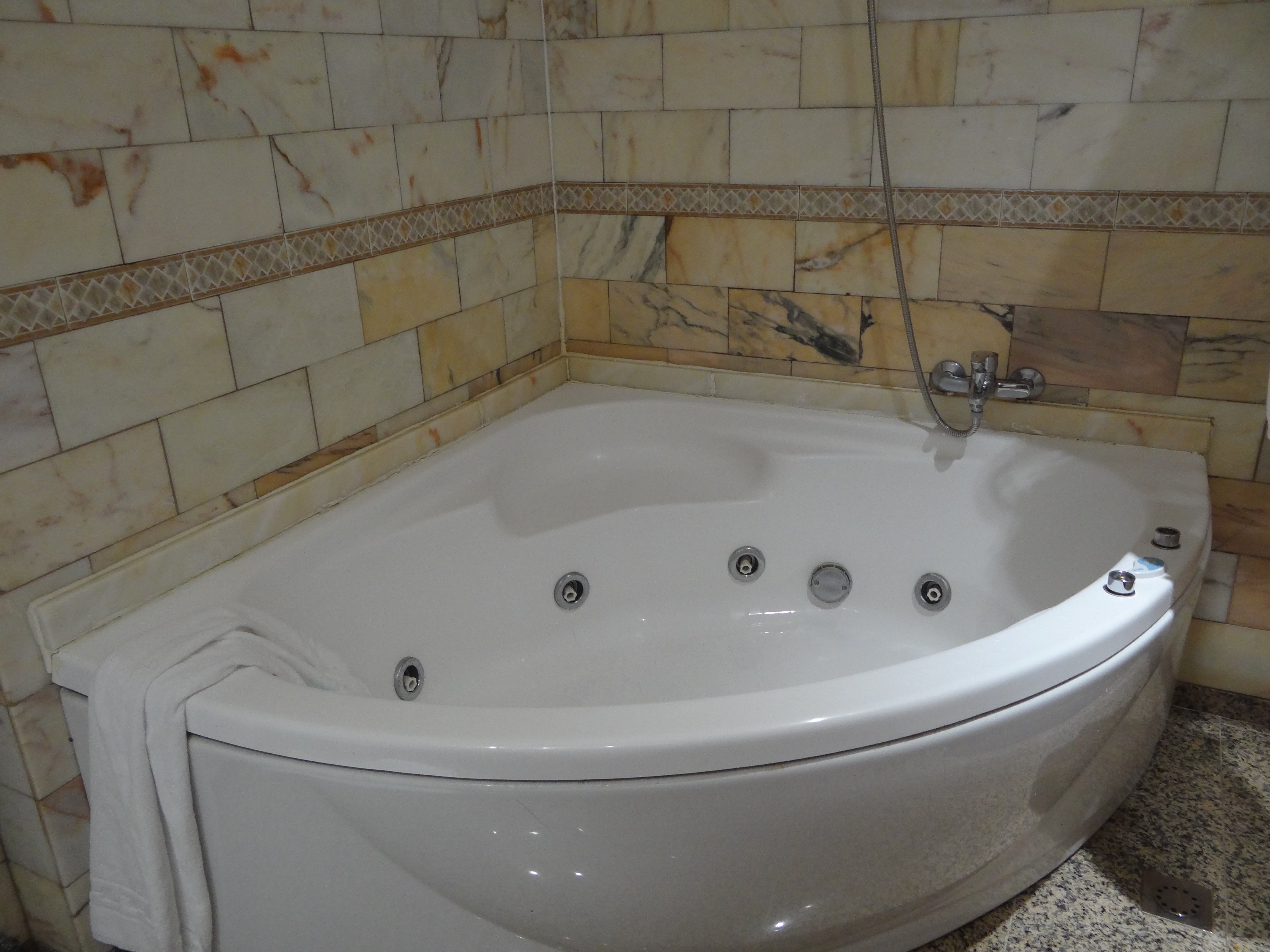 Aparthotel Casa Vella-浴室