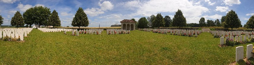 Anneux British Cemetary景点图片