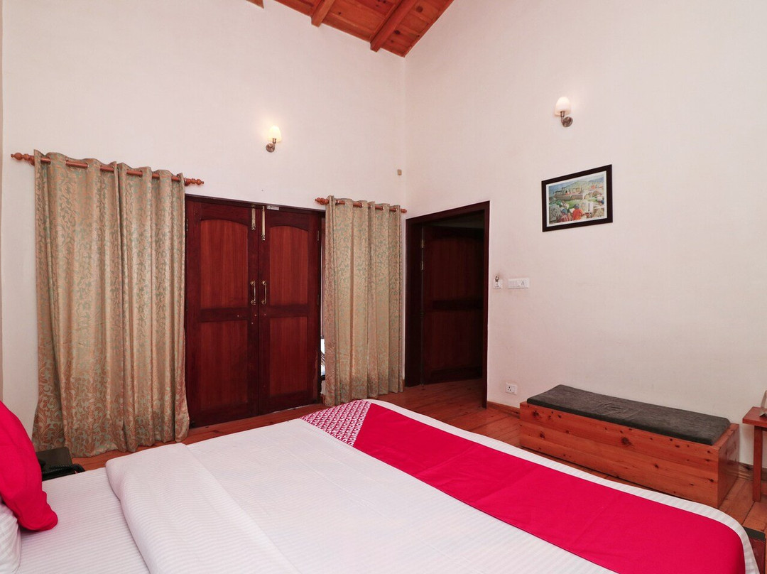 OYO 15171 Shri Shail Inn主图