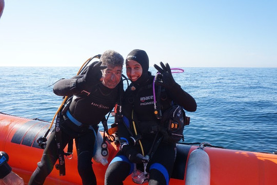 Anthia Diving Center-塞新布拉必去景点