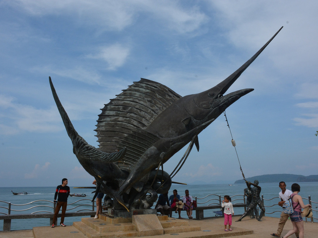 甲米城螃蟹海鸥雕塑景点图片