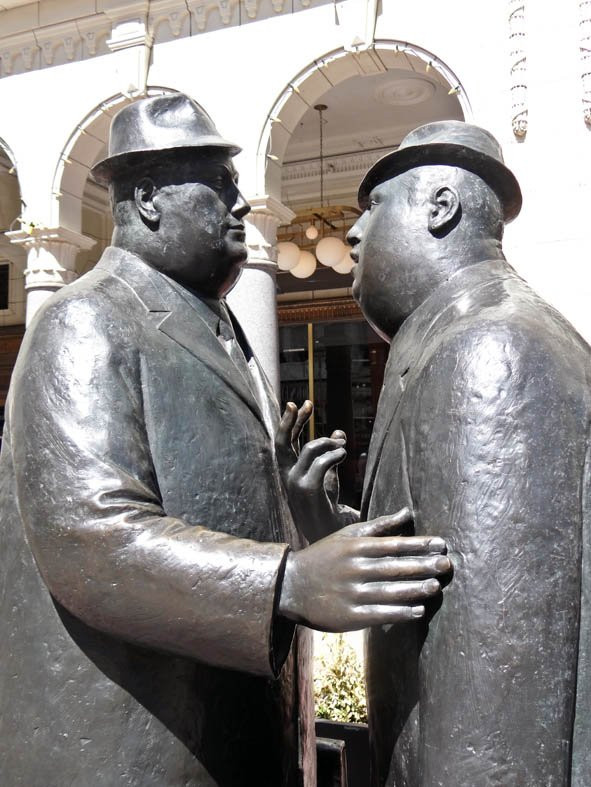 Conversation Sculpture-卡尔加里必去景点