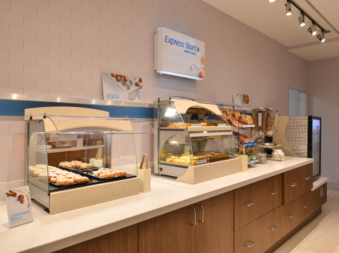 Holiday Inn Express & Suites Omaha Airport by IHG主图