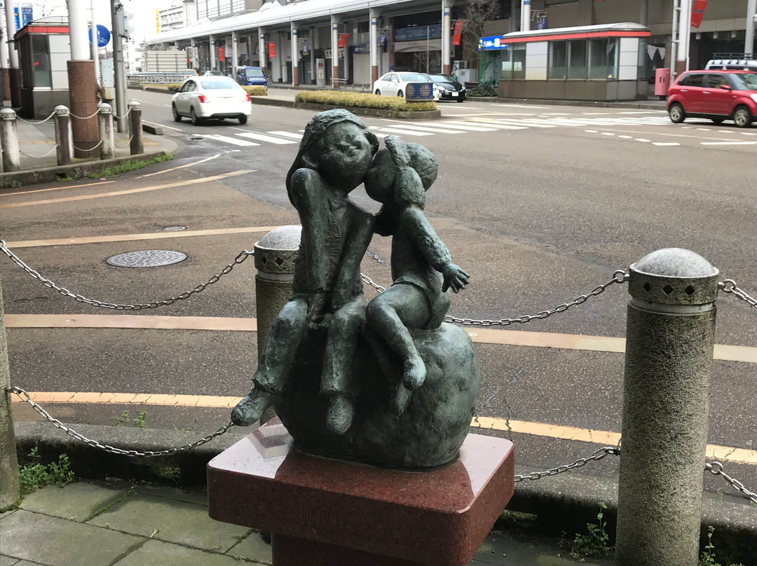 Bronze Statue-长冈市必去景点