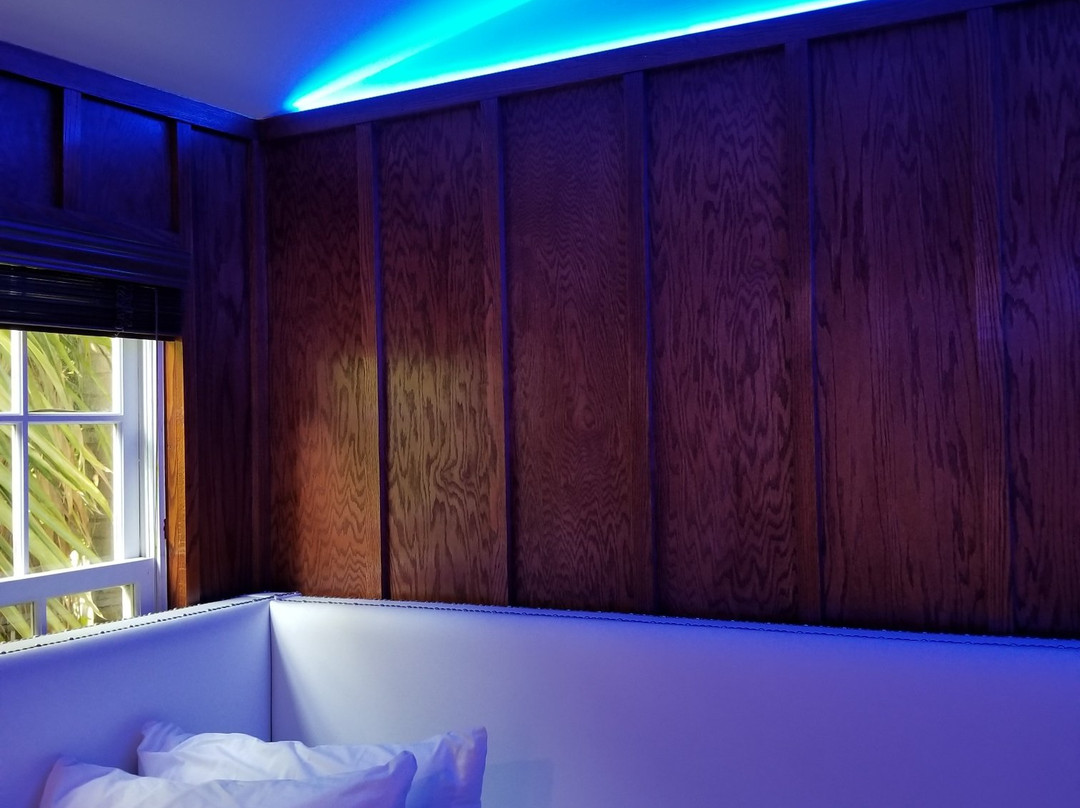 基韦斯特森特傲途格精选酒店主图