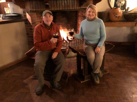 里拉依山林小屋主图