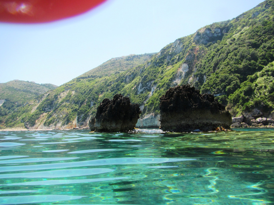 Crocodile Beach-阿尔戈斯托利翁必去景点