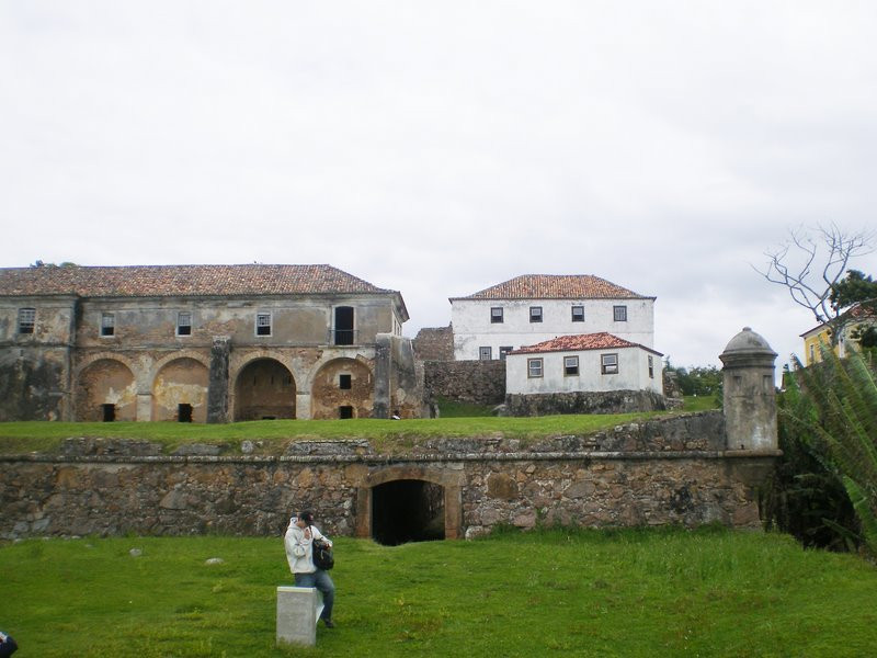 Santa Cruz de Anhatomirim Fortress景点图片