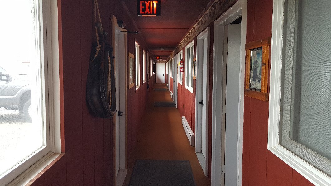 Cowboy Inn-官方
