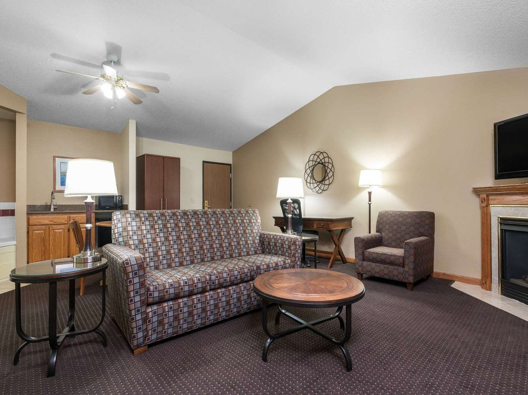 AmericInn by Wyndham Lake City主图