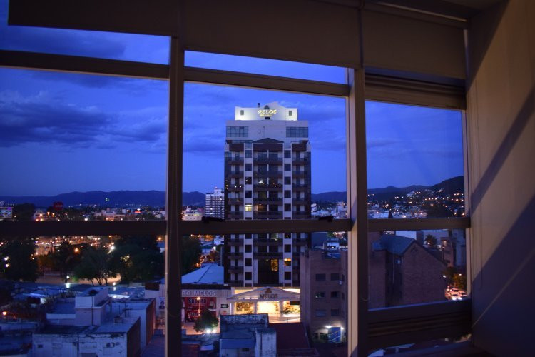 Amerian Carlos Paz主图