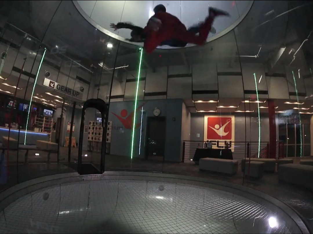 iFLY Indoor Skydiving - Chicago (Naperville)-内珀维尔必去景点
