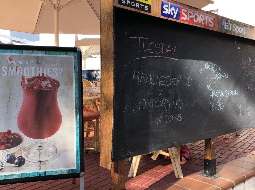 HollywoodBar CalaD'Or-桑塔尼必去景点