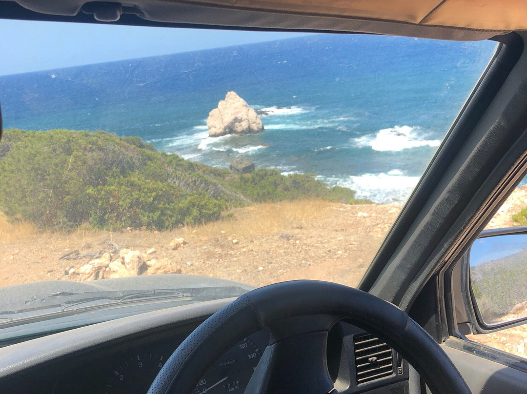 Houlos Car Rentals-帕福斯必去景点