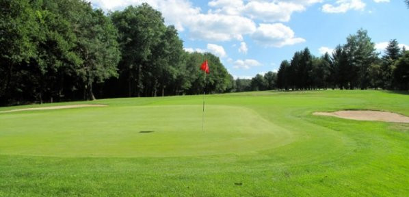 Golf de Prunevelle-Dampierre-sur-le-Doubs必去景点