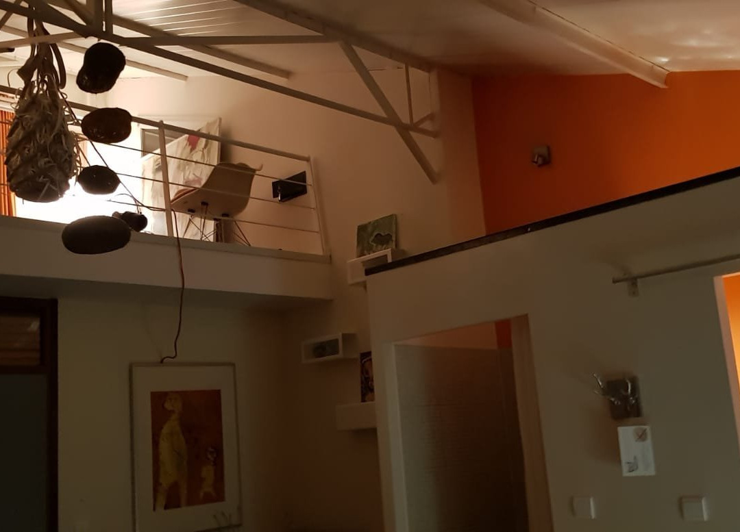 Le Poteau Rose主图