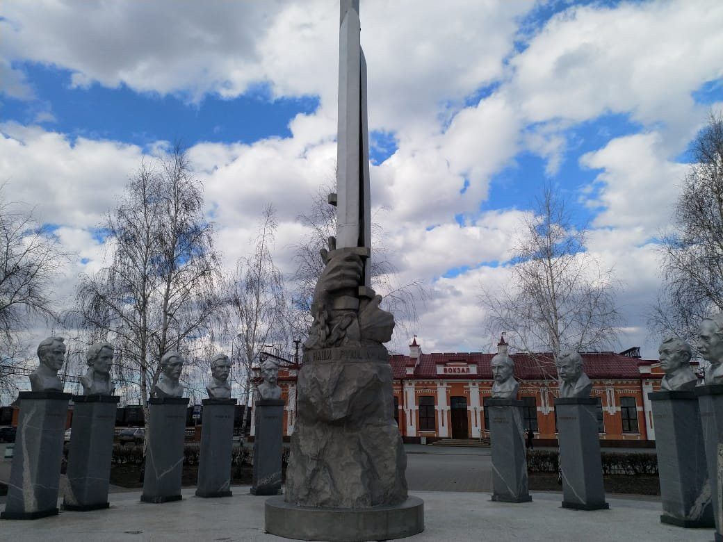 Decemberists Square-Yalutorovsk必去景点