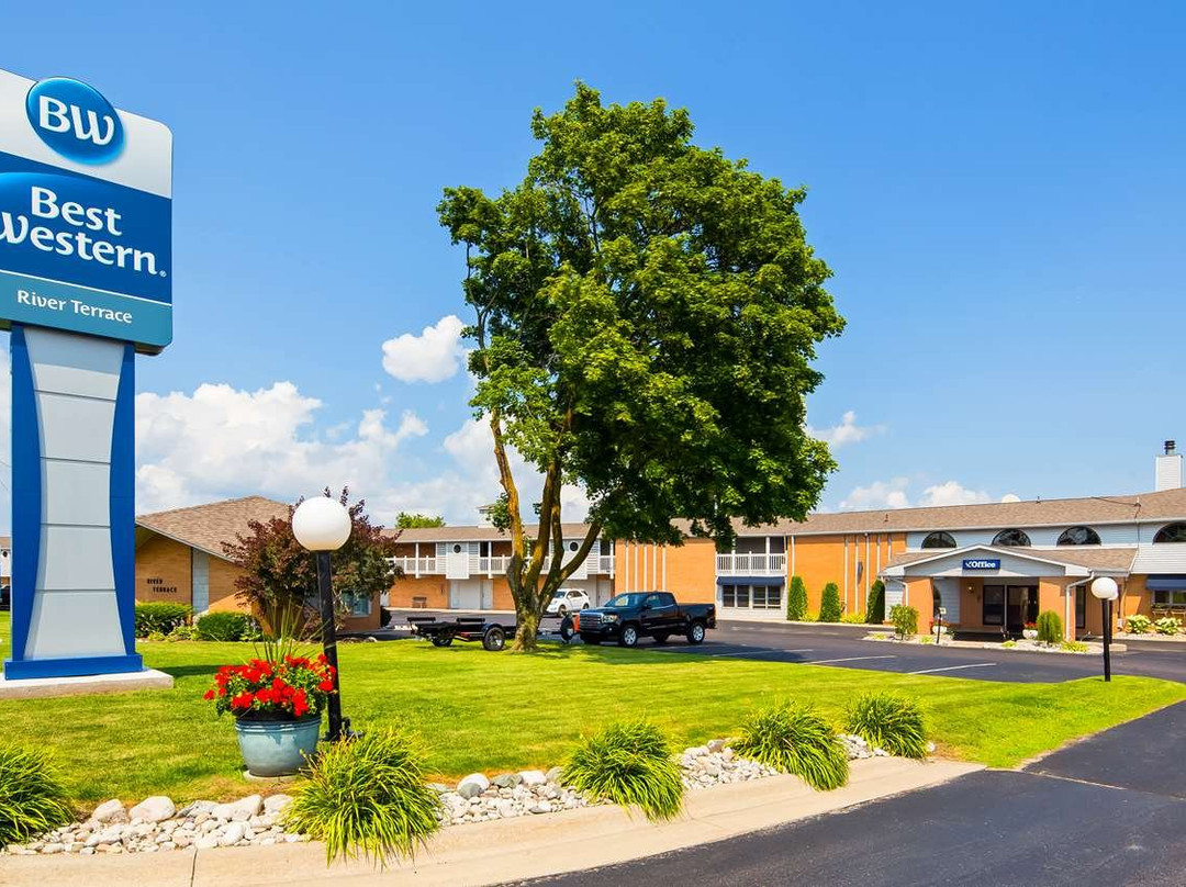 河岸阶地贝斯特韦斯特酒店主图