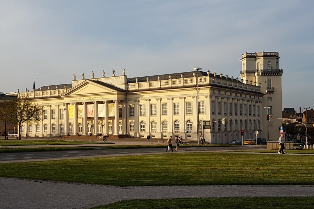 Documenta and Museum Fridericianum-卡塞尔行政区必去景点