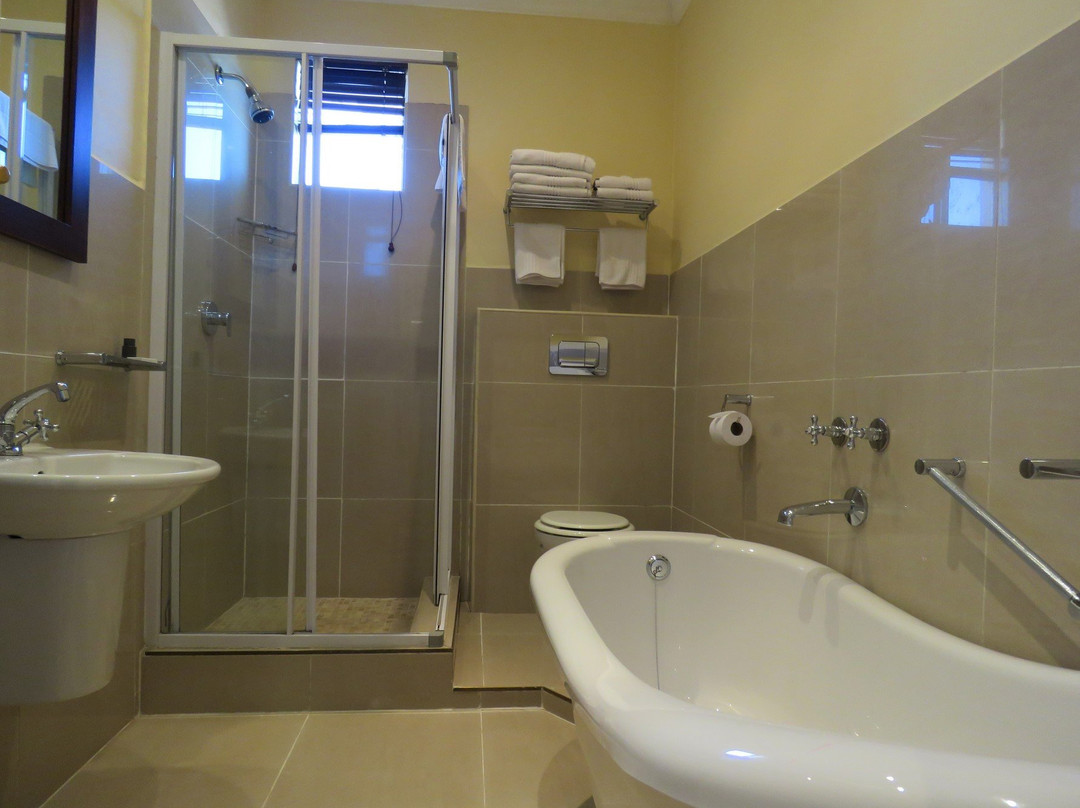 Howick Falls Hotel主图