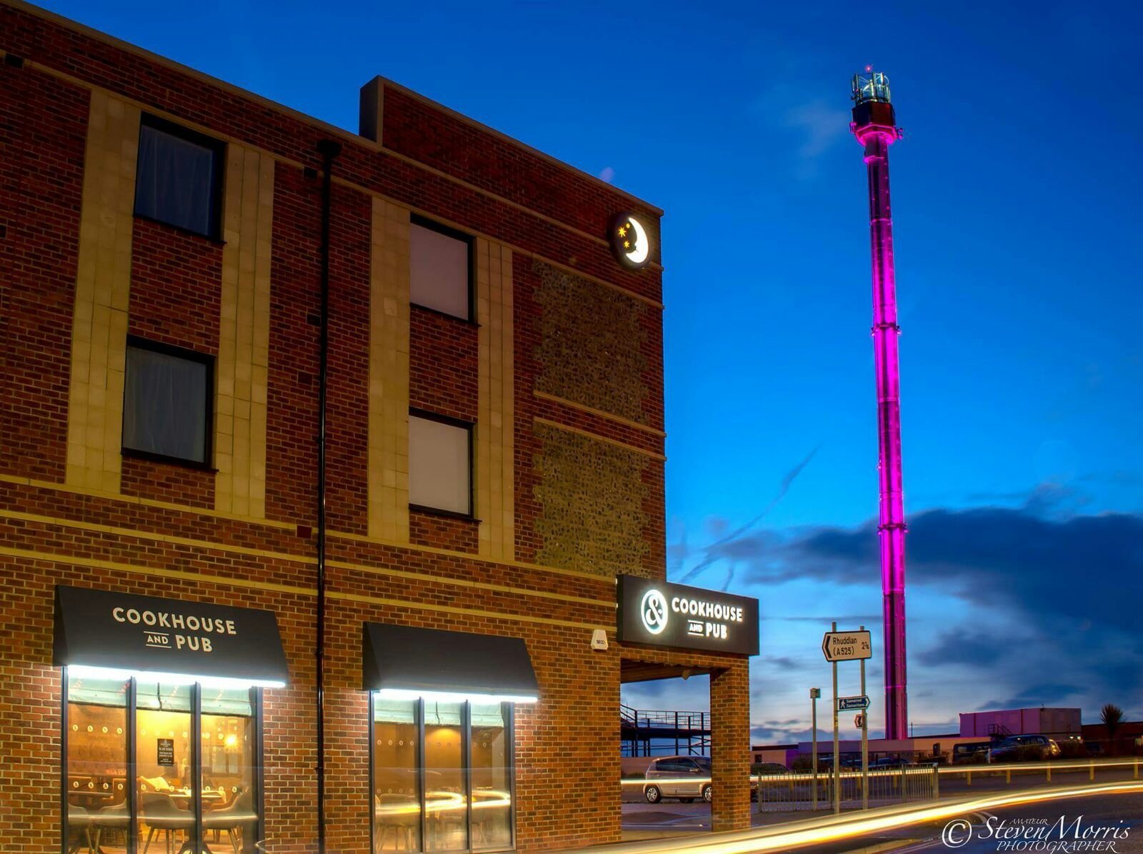 Premier Inn Rhyl Seafront-浴室