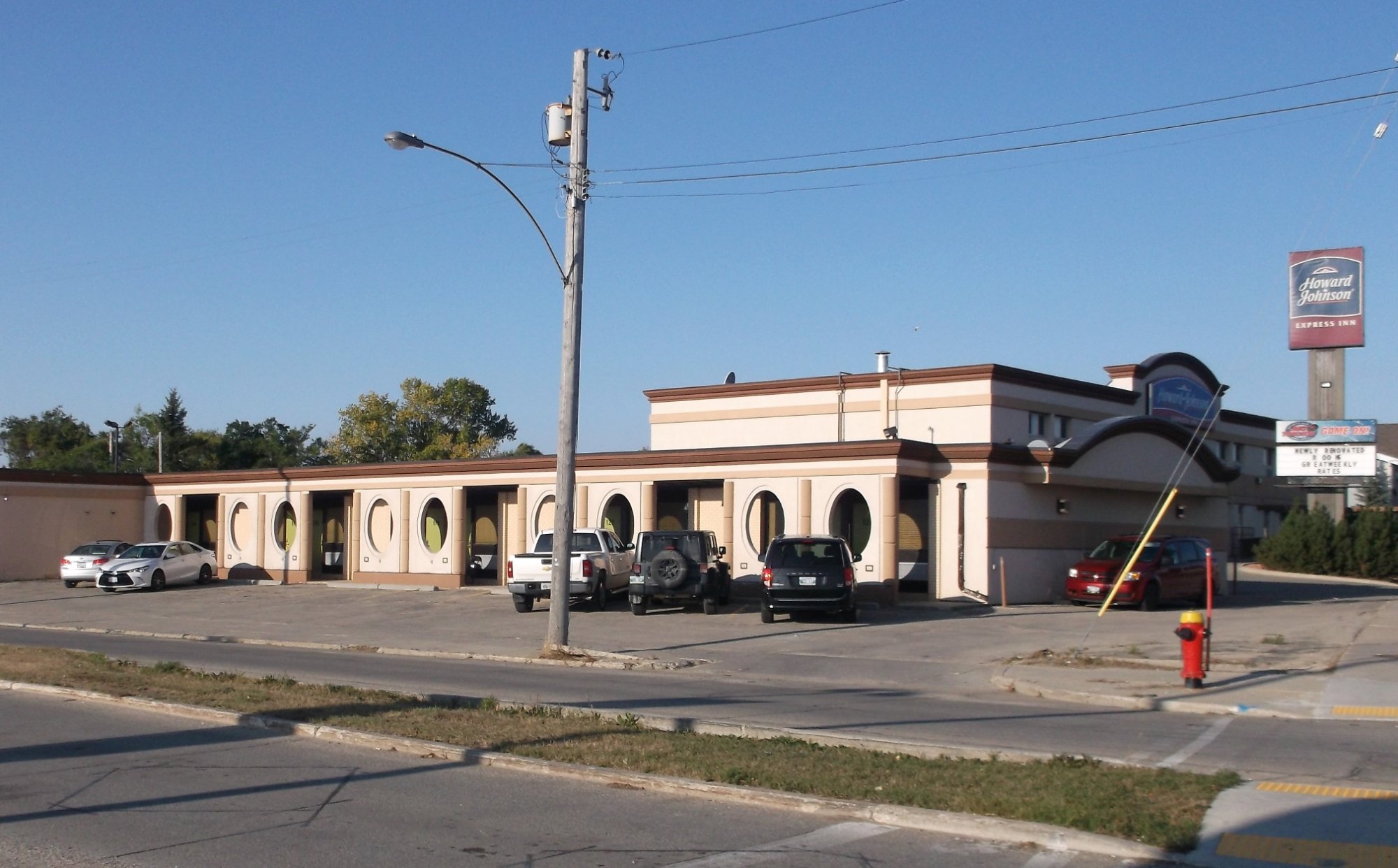 Howard Johnson by Wyndham Winnipeg West-浴室