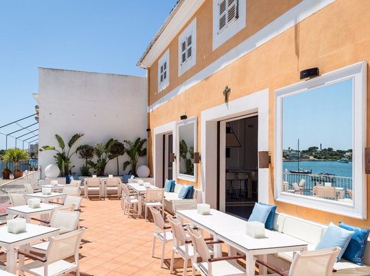 HPC Blue Sushi & Drinks-Portocolom必去景点