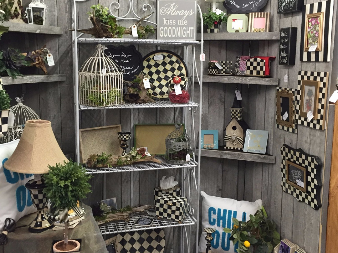 Craft Gallery Home Decor and Gift Store景点图片
