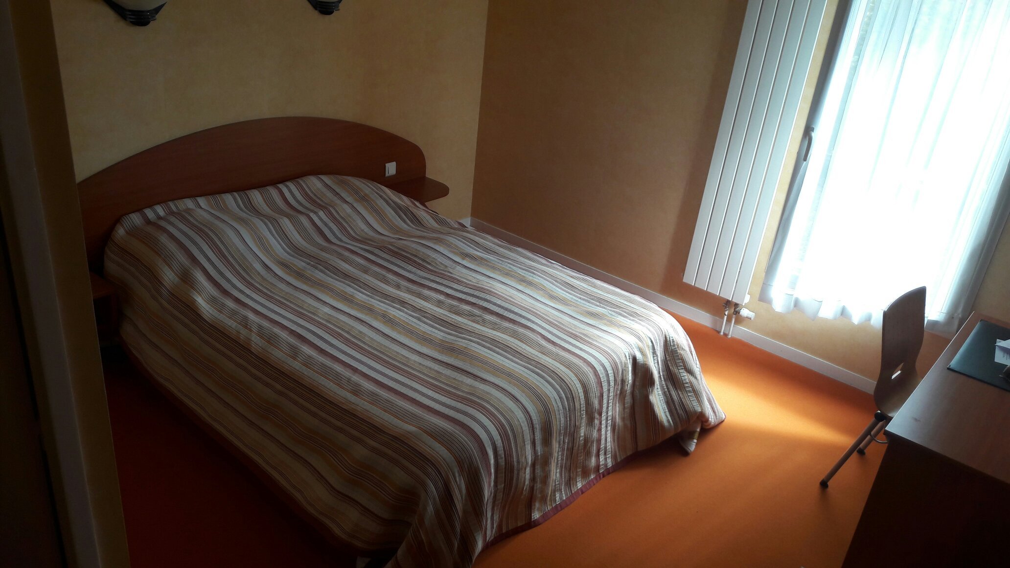 Logis Hotel Des Trois Marchand-官方