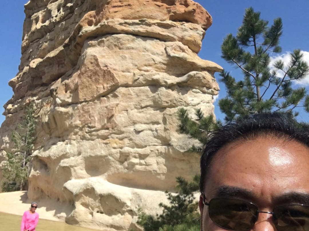 Monument Rock Trail-Monument必去景点