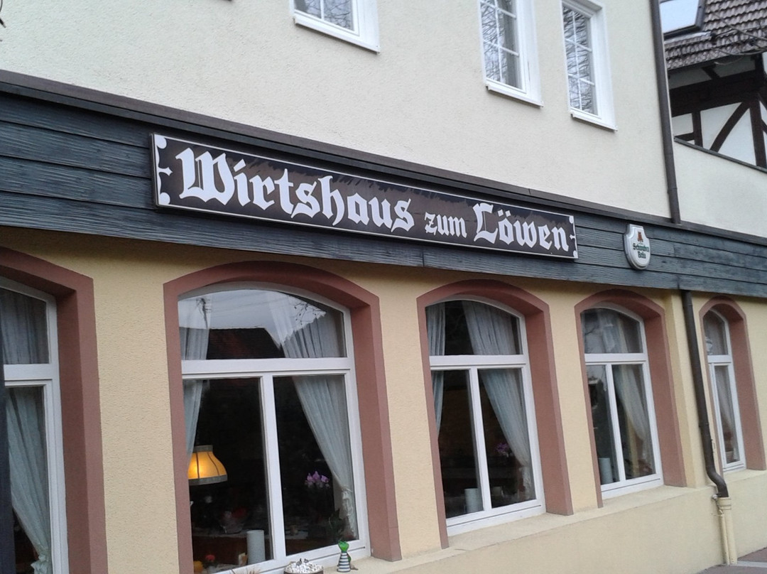 Ottenbronn餐馆和美食-Wirtshaus zum Loewen