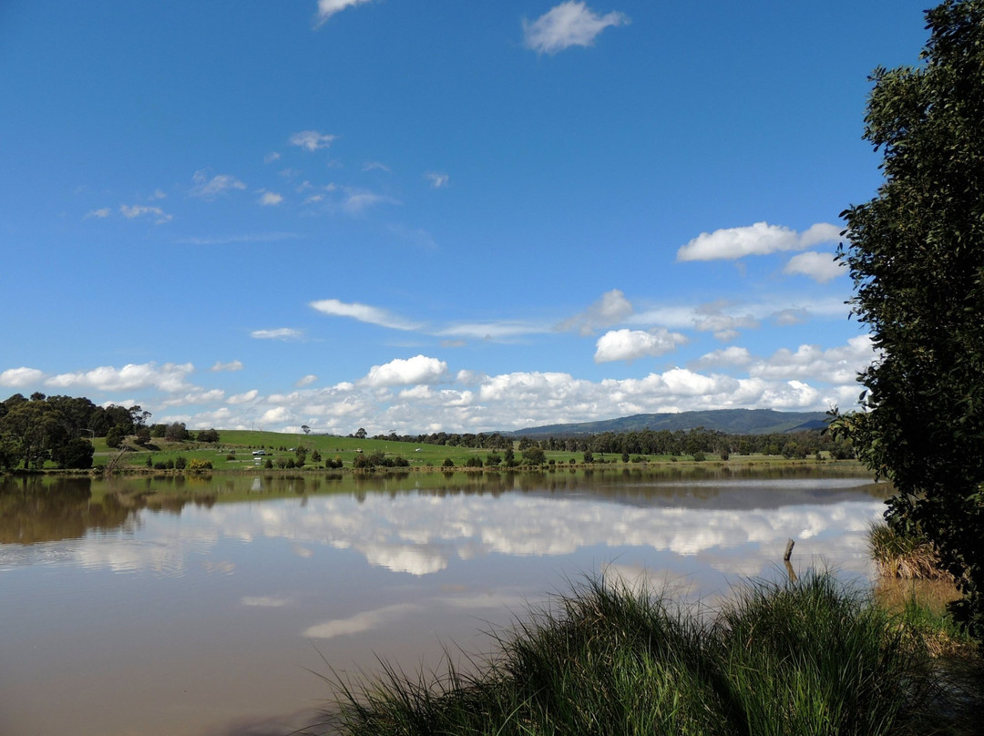 Churchill旅游景点-Lake Hyland