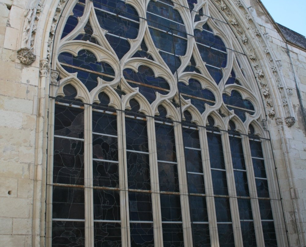 Eglise Saint Hilaire du Martray景点图片
