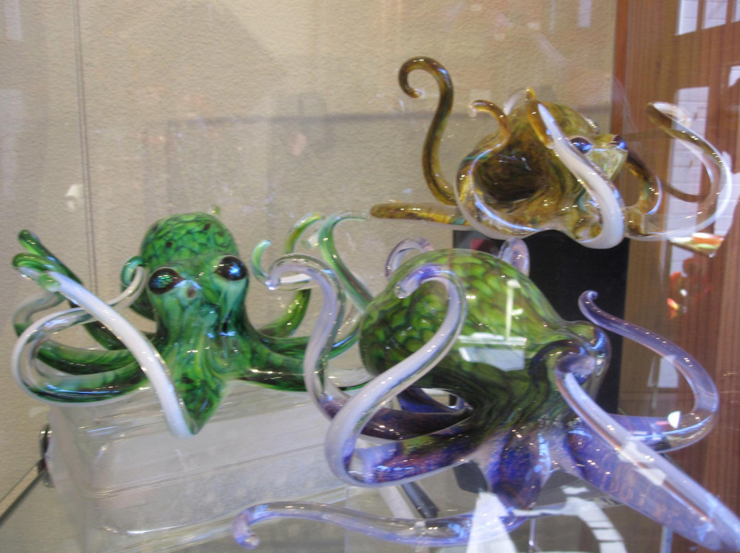 Two Moons Gallery and Gifts-拉康纳必去景点